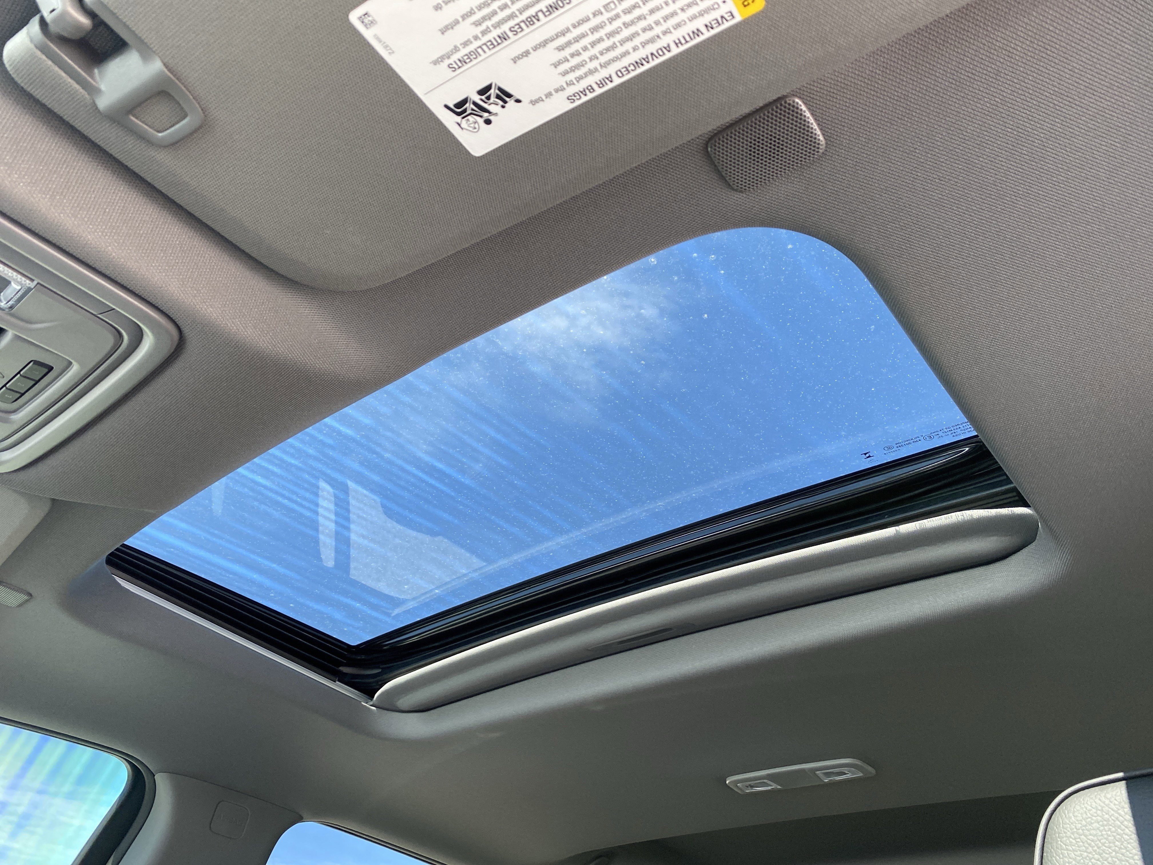 Used 2026 GMC Sierra 3500 Denali w/ Denali Reserve Package image 9