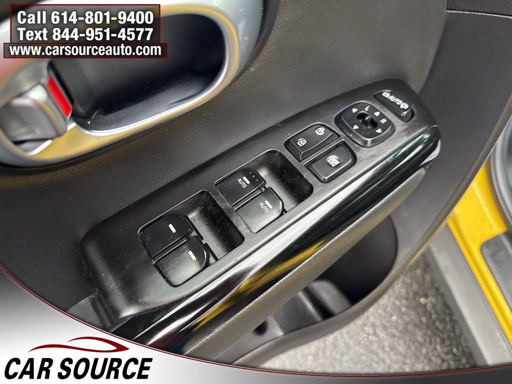 Used 2014 Kia Soul ! w/ Sun & Sound Package image 14