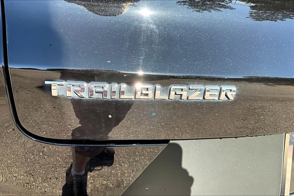 Used 2023 Chevrolet TrailBlazer LT image 34