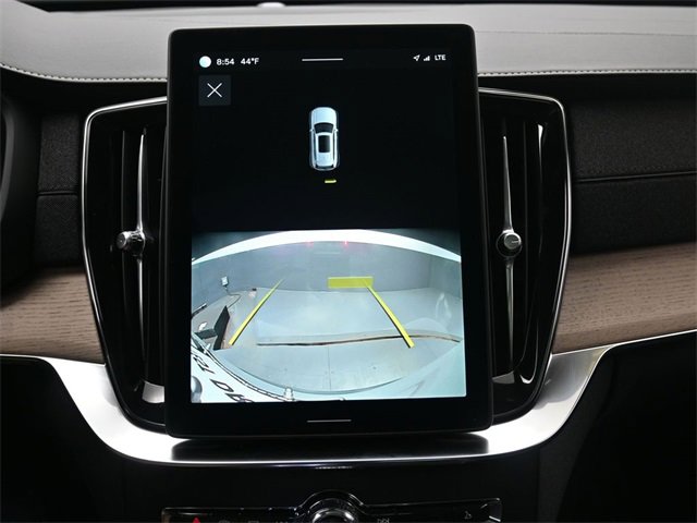 Used 2025 Volvo XC90 B6 Core w/ Protection Package image 12
