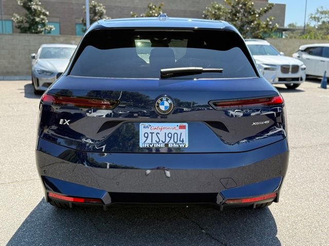 Used 2026 BMW iX xDrive45 w/ Premium Package image 10