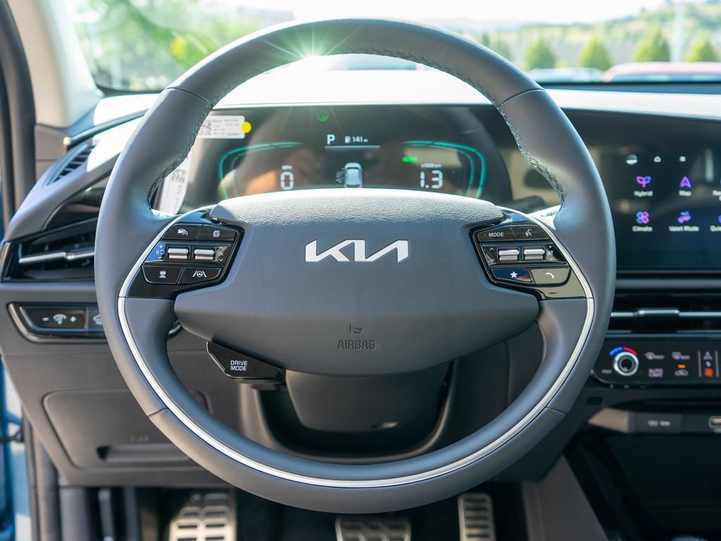 New 2026 Kia Niro SX Touring FWD image 15