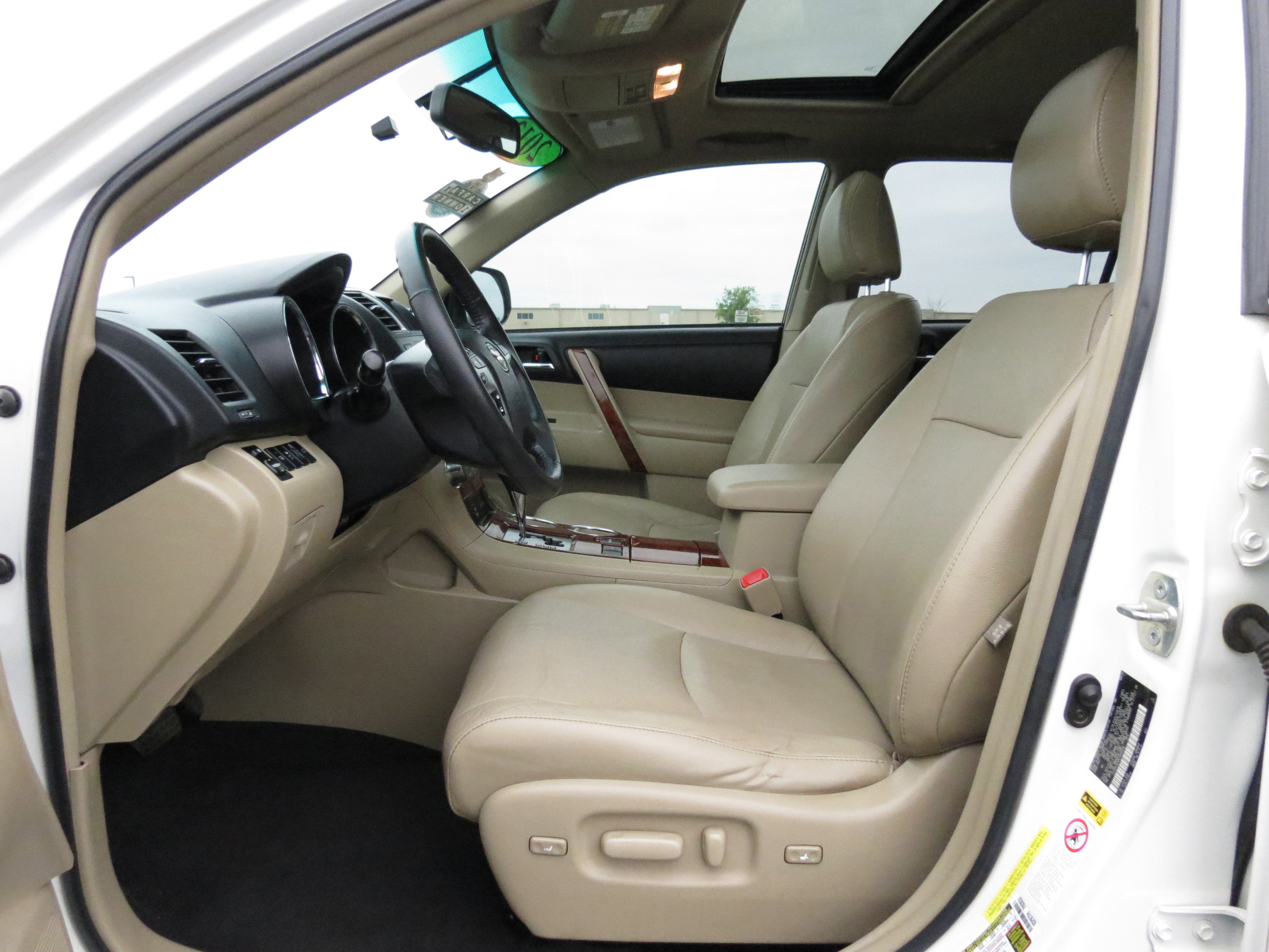 Used 2012 Toyota Highlander Limited image 21