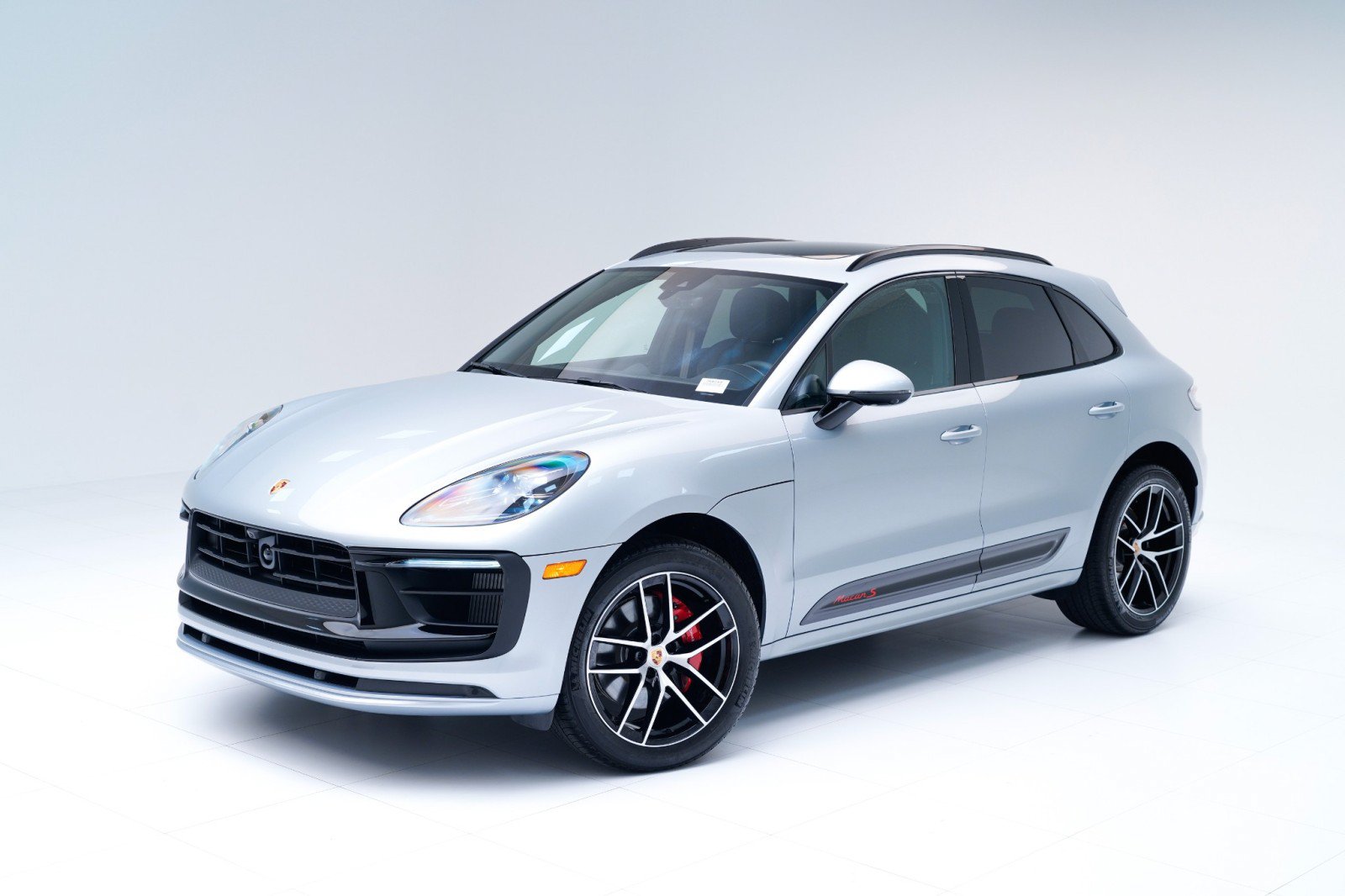 New 2026 Porsche Macan S AWD/4WD image 1