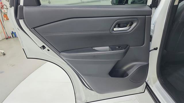 Certified 2026 Nissan Rogue SL FWD image 27