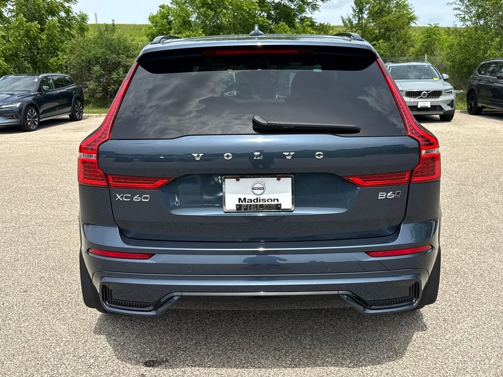 Certified 2023 Volvo XC60 B6 Ultimate w/ Climate Package AWD/4WD image 3