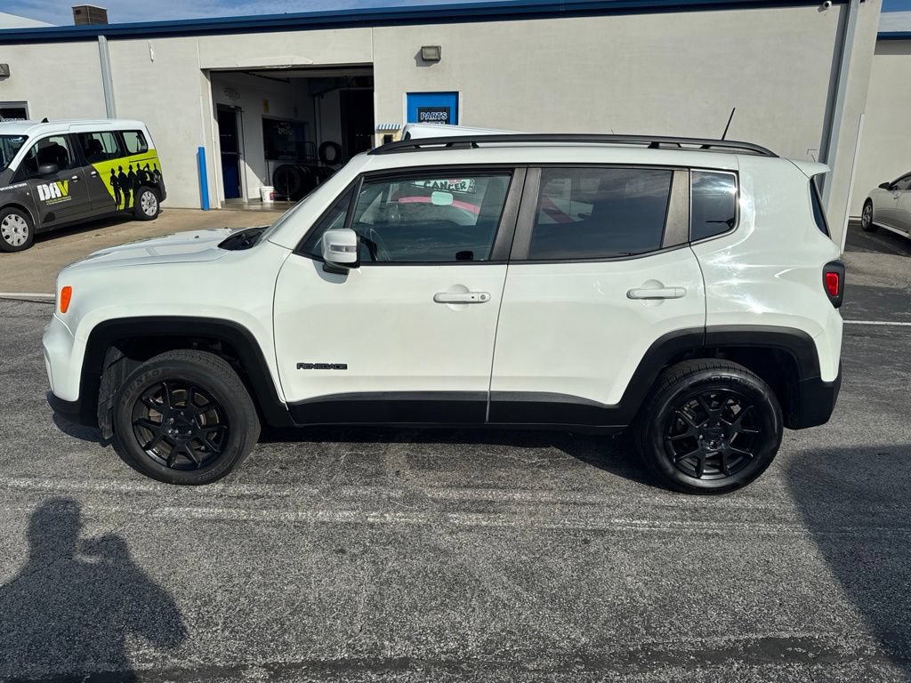 Used 2020 Jeep Renegade Altitude AWD/4WD image 6