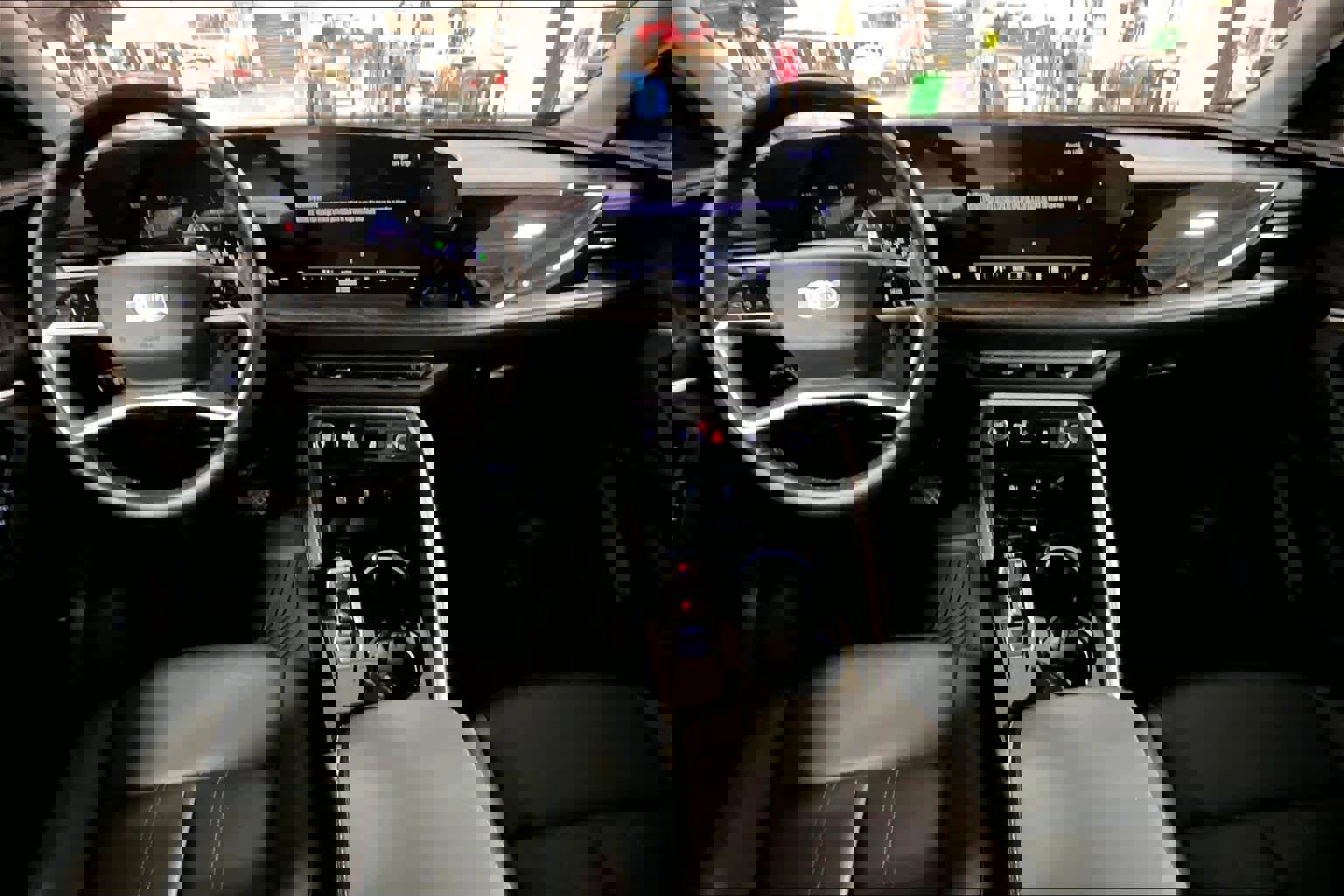 Used 2025 Audi Q5 Premium w/ Convenience Package image 15