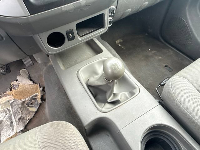 Used 2019 Nissan Frontier S RWD image 19
