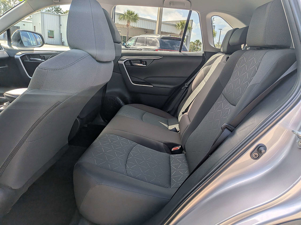 Used 2024 Toyota RAV4 XLE FWD image 13