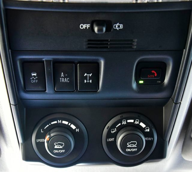 Certified 2024 Toyota 4Runner TRD Off-Road image 28