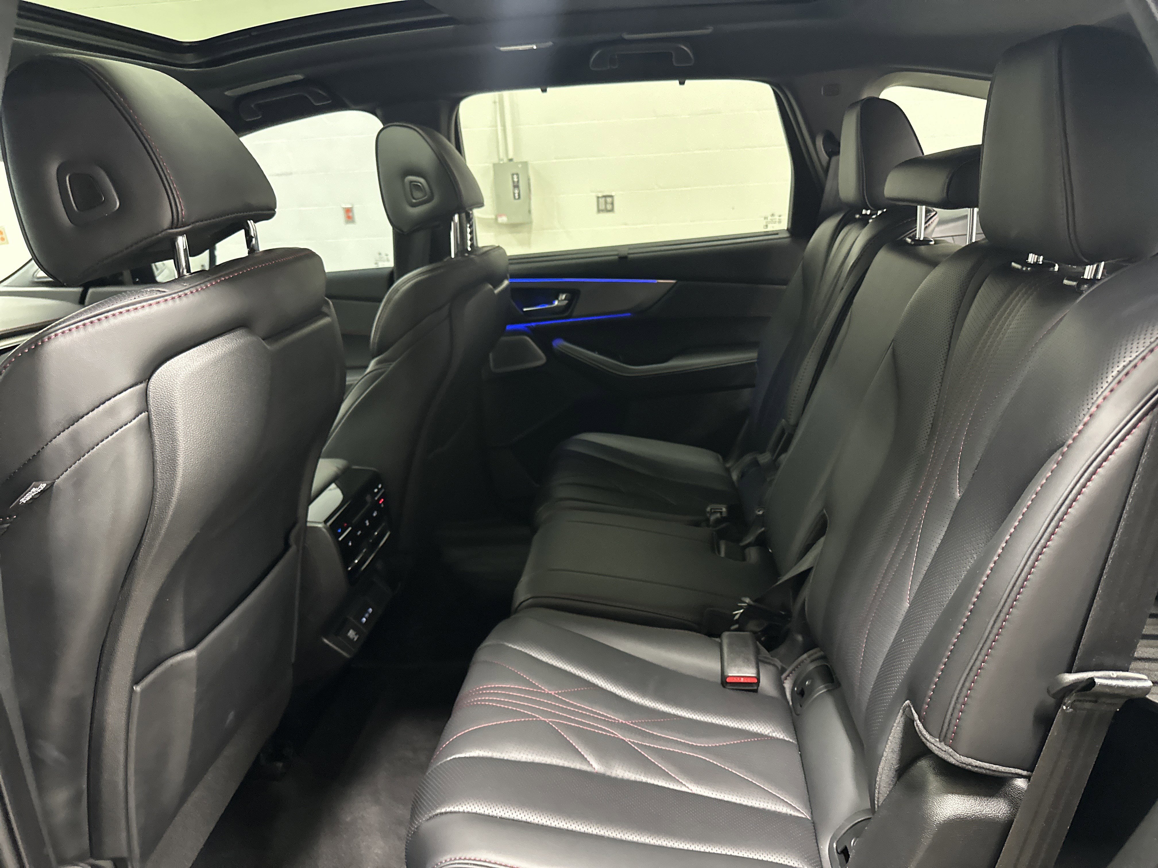 Used 2025 Acura MDX A-Spec AWD/4WD image 31