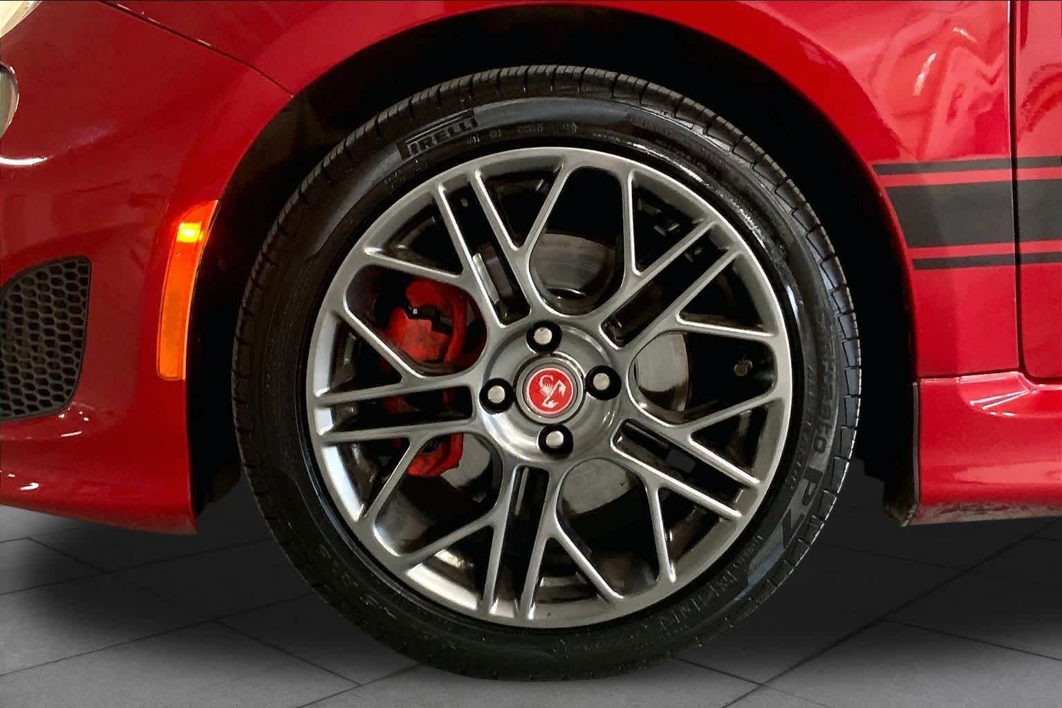 Used 2016 FIAT 500 Abarth FWD image 10