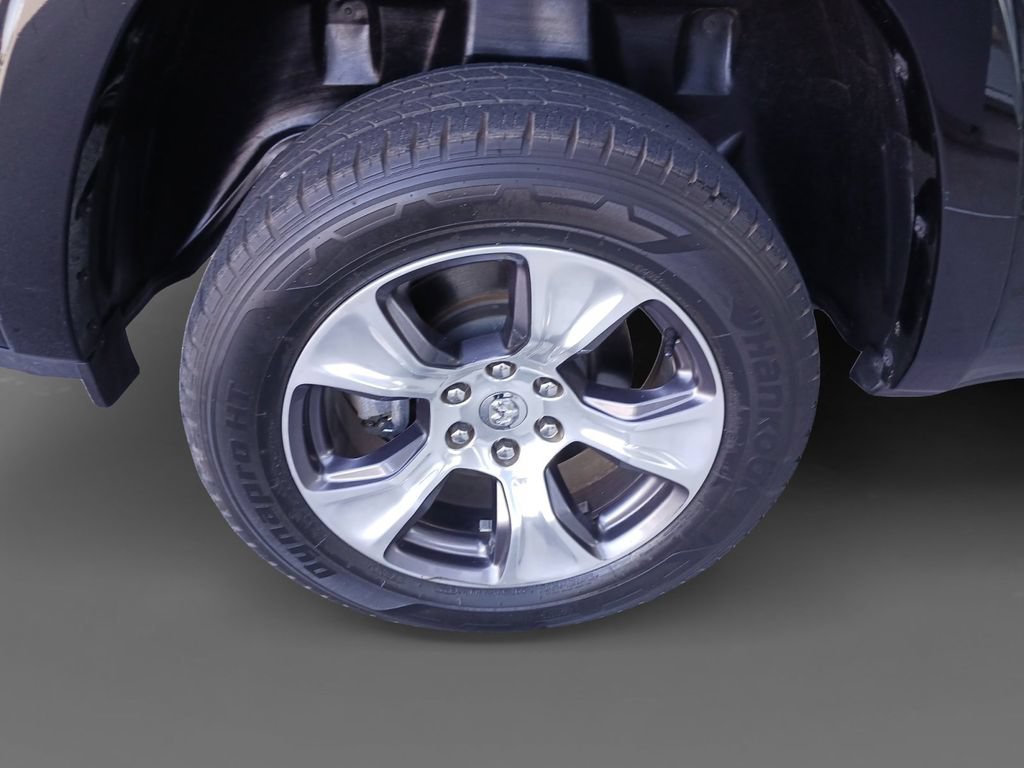 Used 2021 RAM 1500 Laramie AWD/4WD image 10