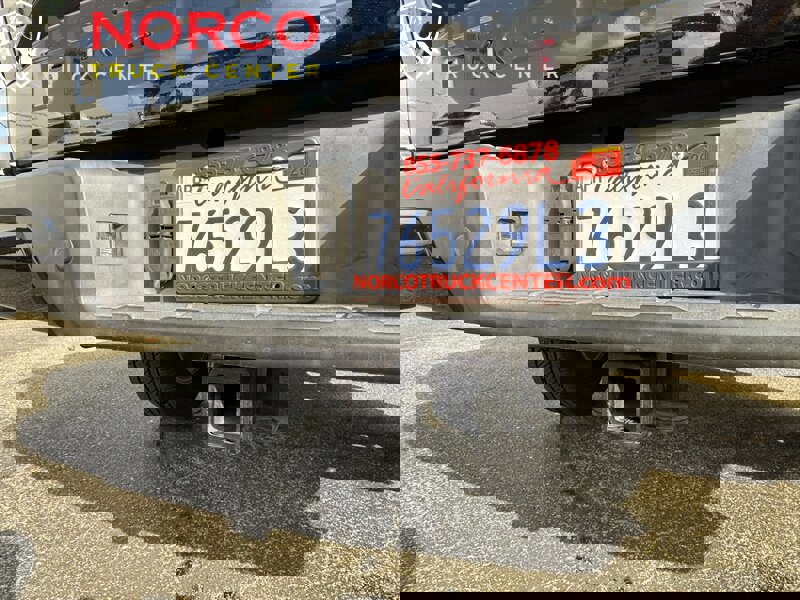 Used 2022 Nissan Frontier SV image 12