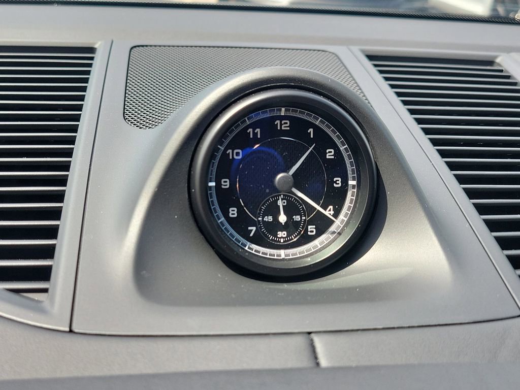 Certified 2025 Porsche Macan image 29