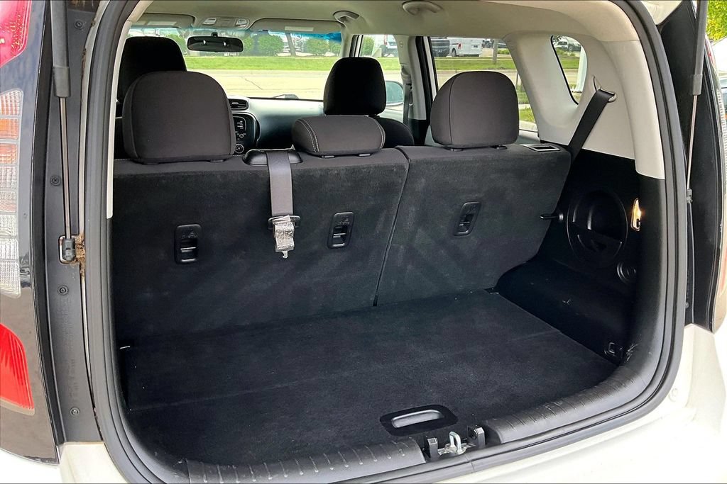 Used 2019 Kia Soul FWD image 32
