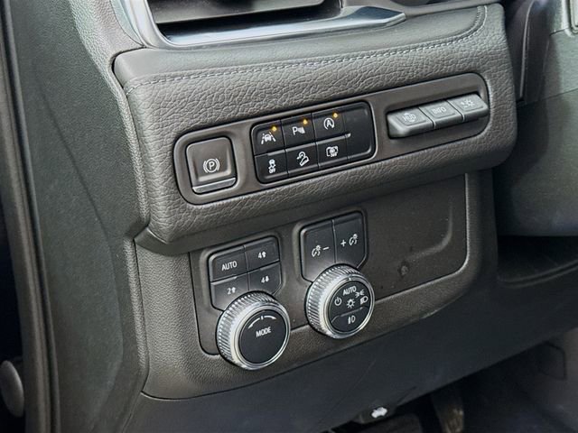 Used 2023 GMC Yukon Denali image 13