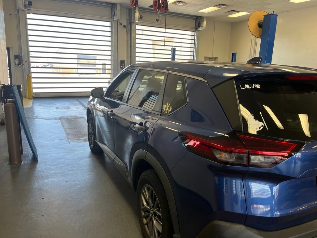 Used 2021 Nissan Rogue S AWD/4WD image 8