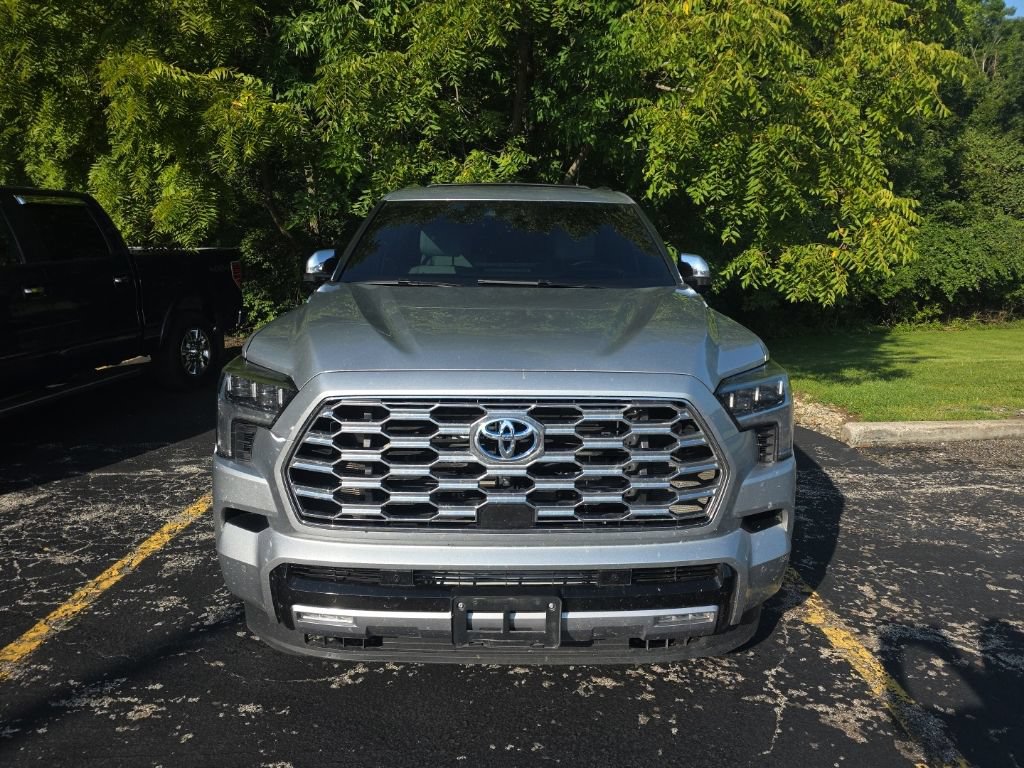 Used 2023 Toyota Sequoia Capstone AWD/4WD image 2