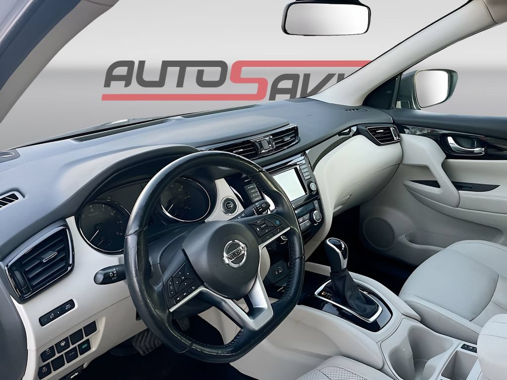 Used 2022 Nissan Rogue Sport SL FWD image 9