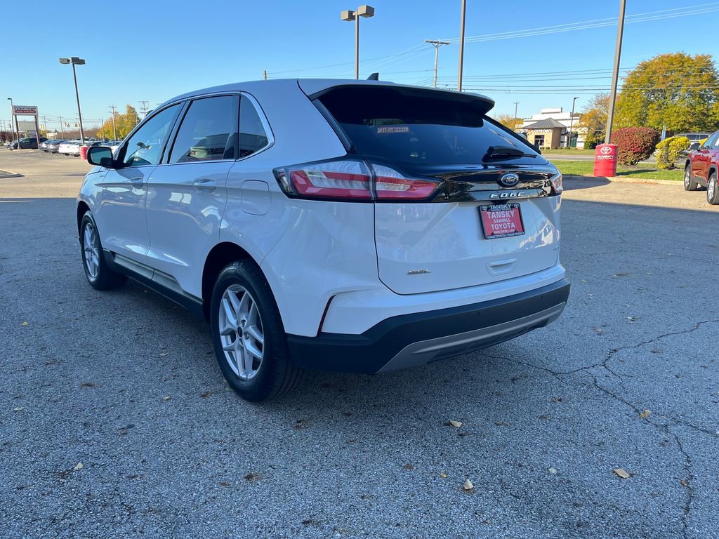 Used 2024 Ford Edge SEL image 3