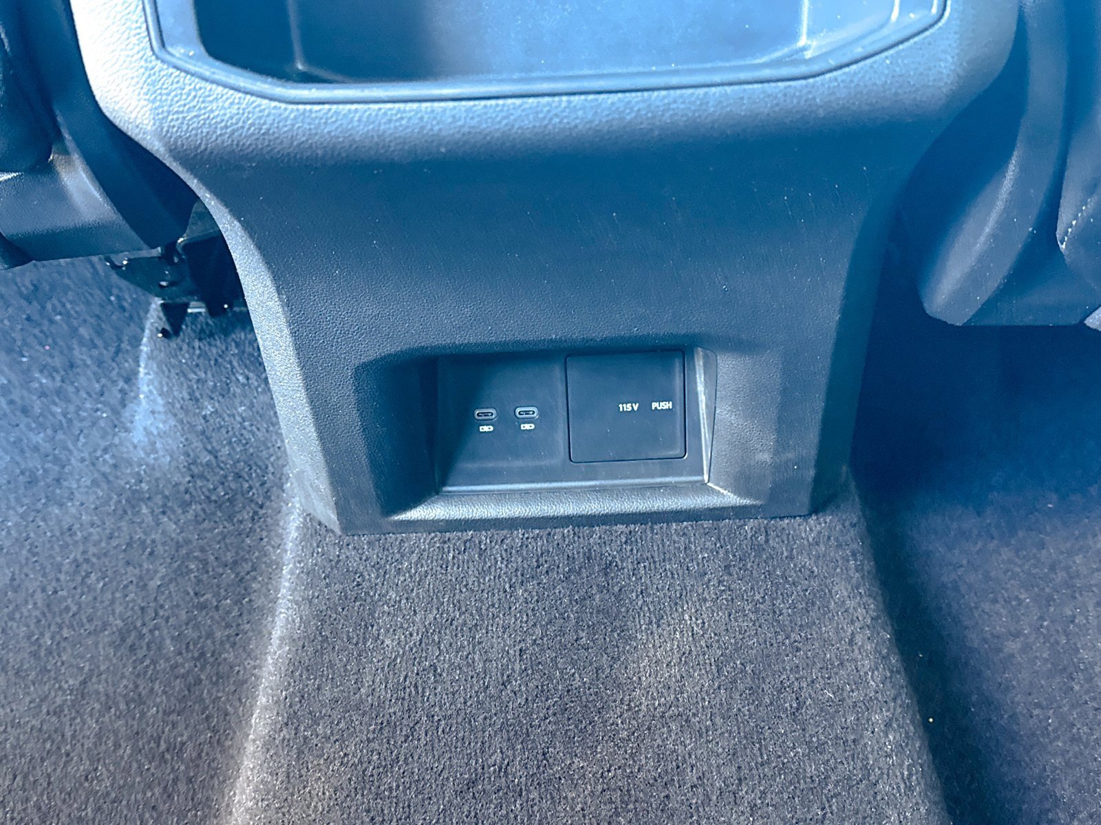 Used 2021 Volkswagen Atlas Cross Sport SEL image 23