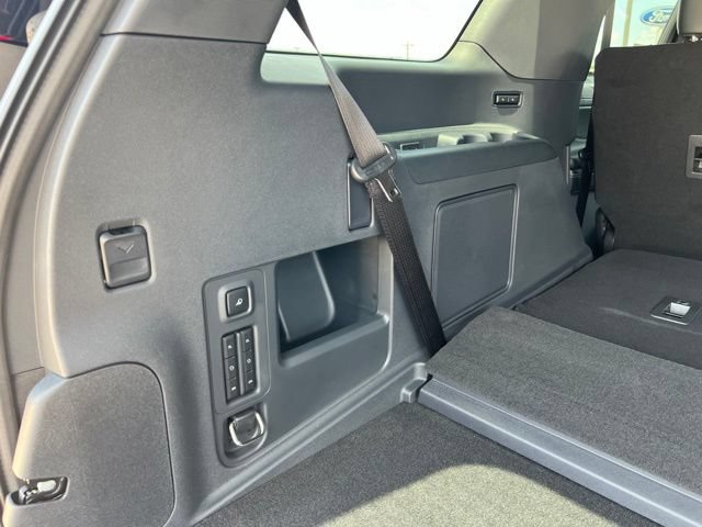 New 2027 Ford Expedition Platinum w/ Stealth Appearance Package RWD image 30