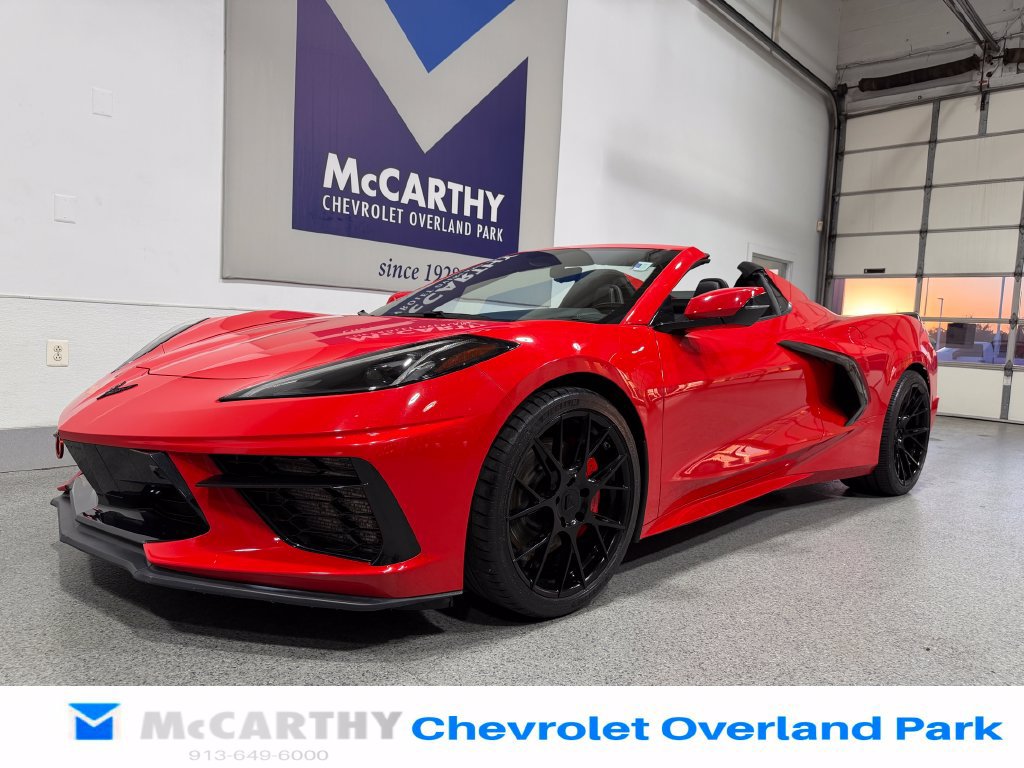 Used 2020 Chevrolet Corvette Stingray Convertible w/ Z51 Performance Package RWD image 9