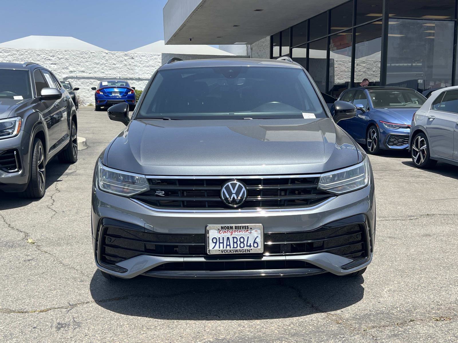 Certified 2023 Volkswagen Tiguan SE R-Line FWD image 4
