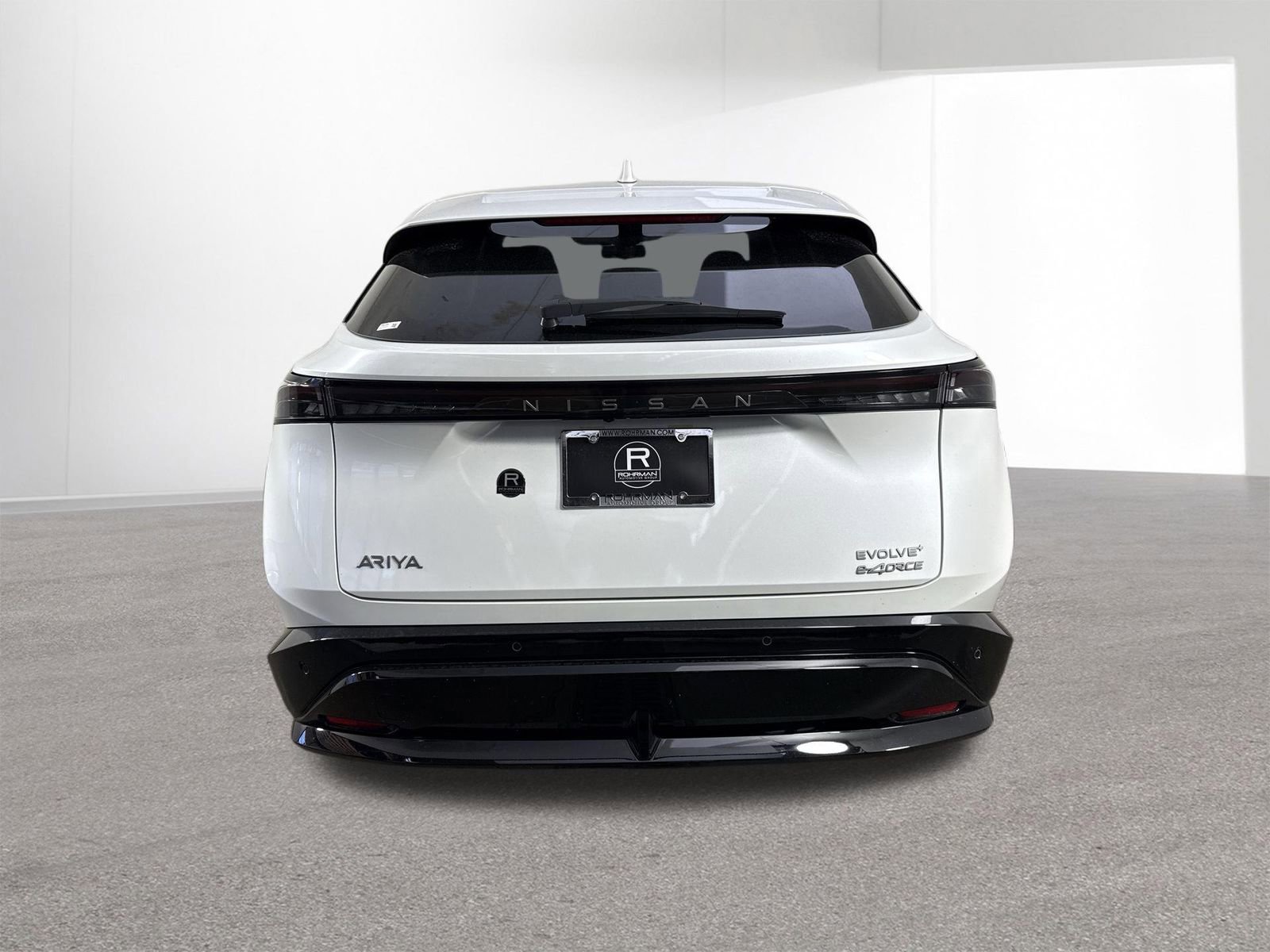 New 2025 Nissan Ariya AWD image 33