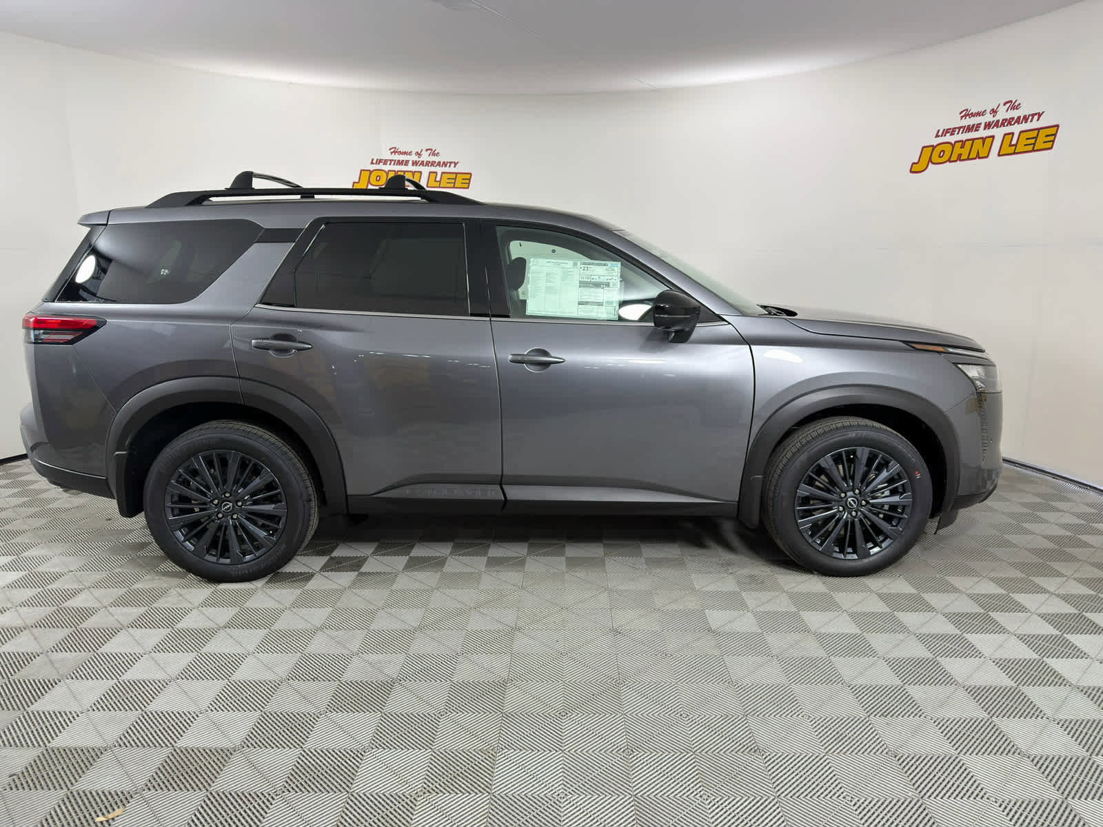 New 2026 Nissan Pathfinder SL w/ SL Premium Package image 7