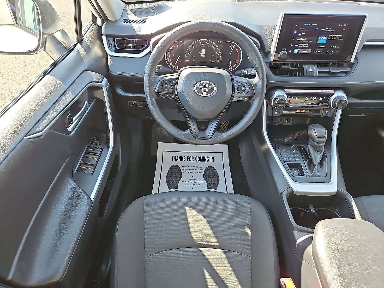 Used 2025 Toyota RAV4 XLE image 11