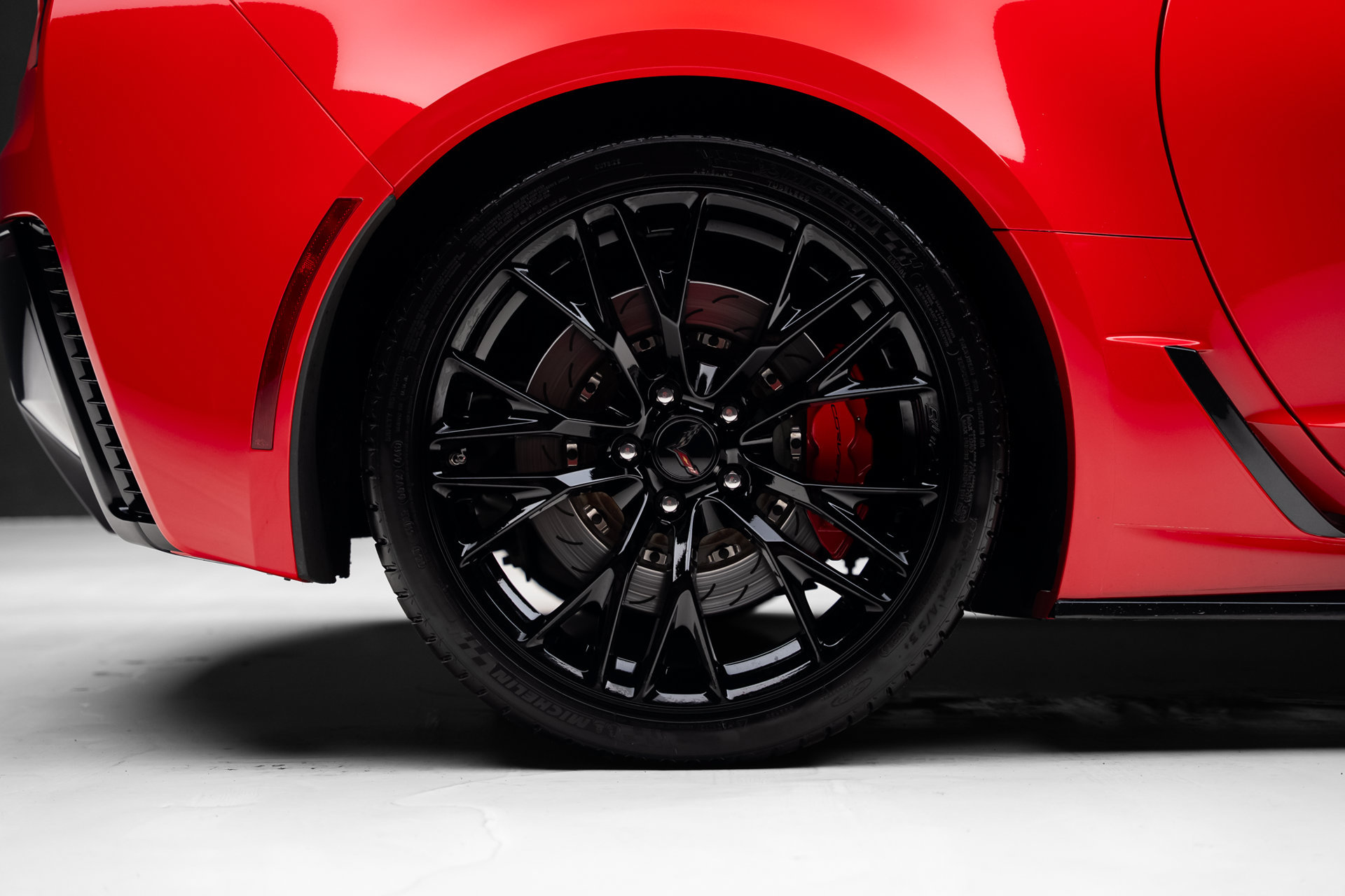 Used 2016 Chevrolet Corvette Z06 w/ 3LZ Preferred Equipment Group RWD image 37