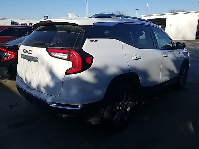 Certified 2024 GMC Terrain SLT image 24