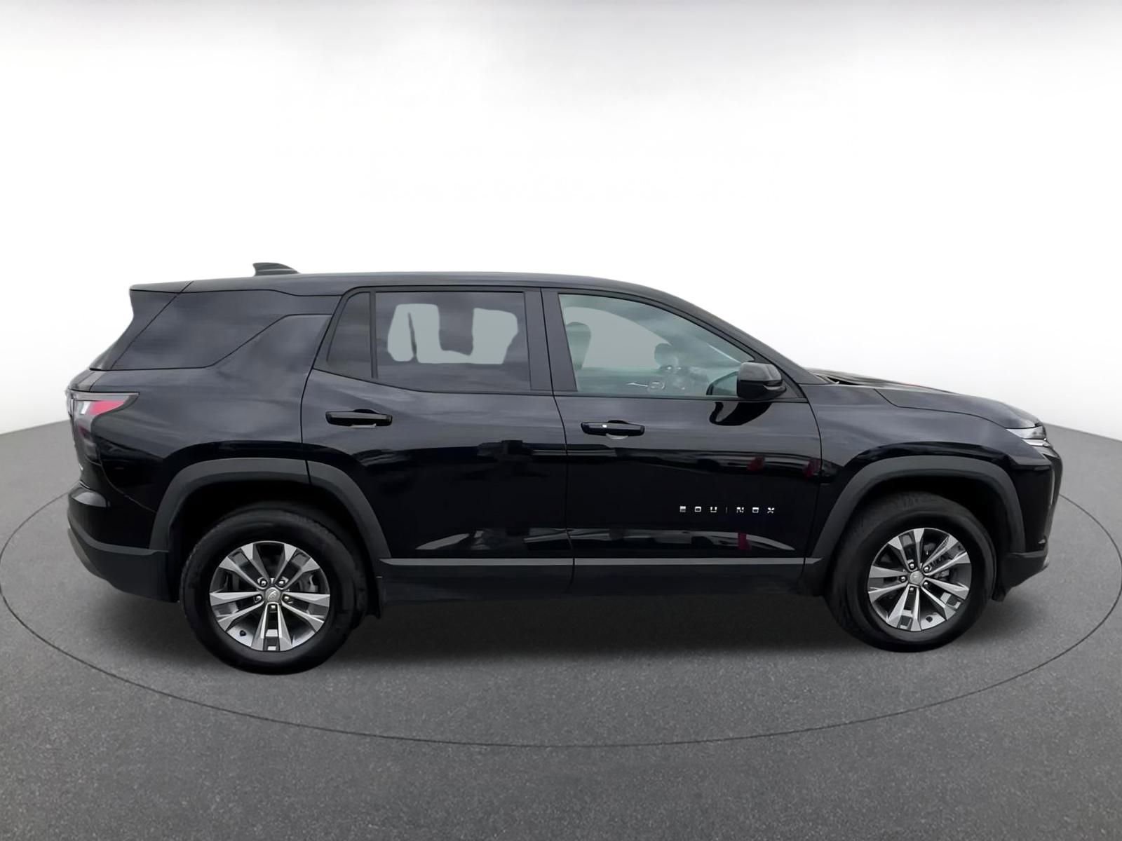 Used 2025 Chevrolet Equinox LT image 16