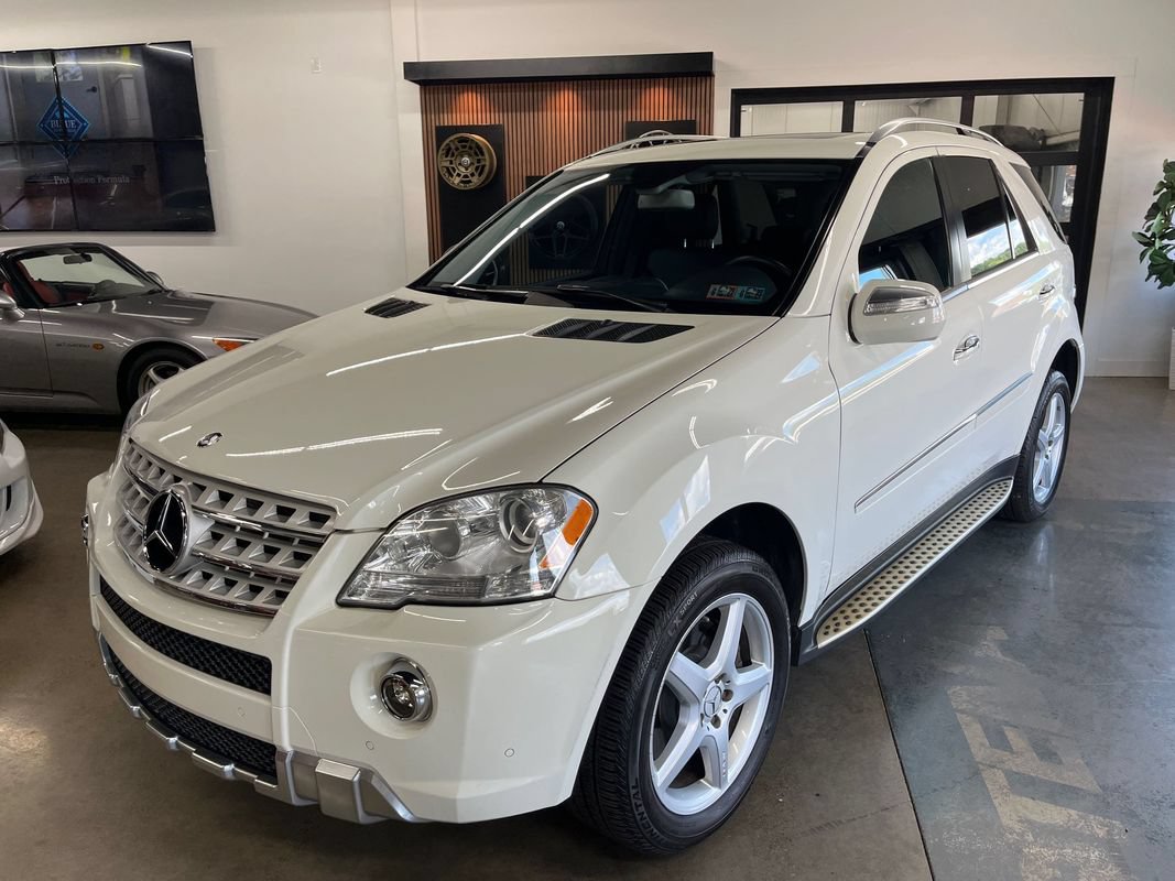 Used 2009 Mercedes-Benz ML 550 4MATIC image 4