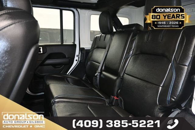 Used 2023 Jeep Wrangler Unlimited Rubicon 4xe w/ Cold Weather Group AWD/4WD image 11