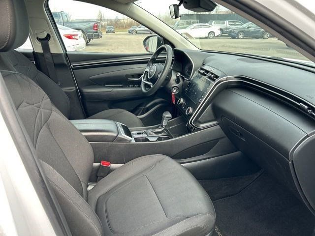 Used 2022 Hyundai Tucson SE image 36