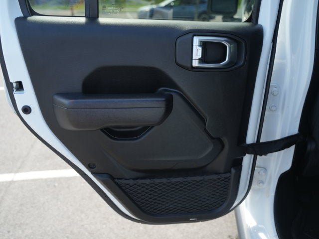Used 2021 Jeep Gladiator Sport AWD/4WD image 16