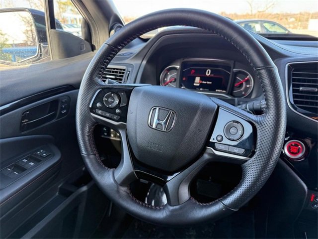 Used 2024 Honda Passport Black Edition image 13