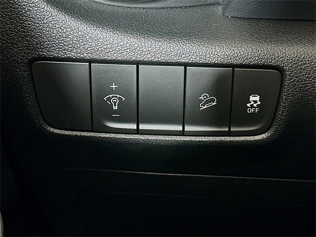 Used 2022 Hyundai Kona SE image 10