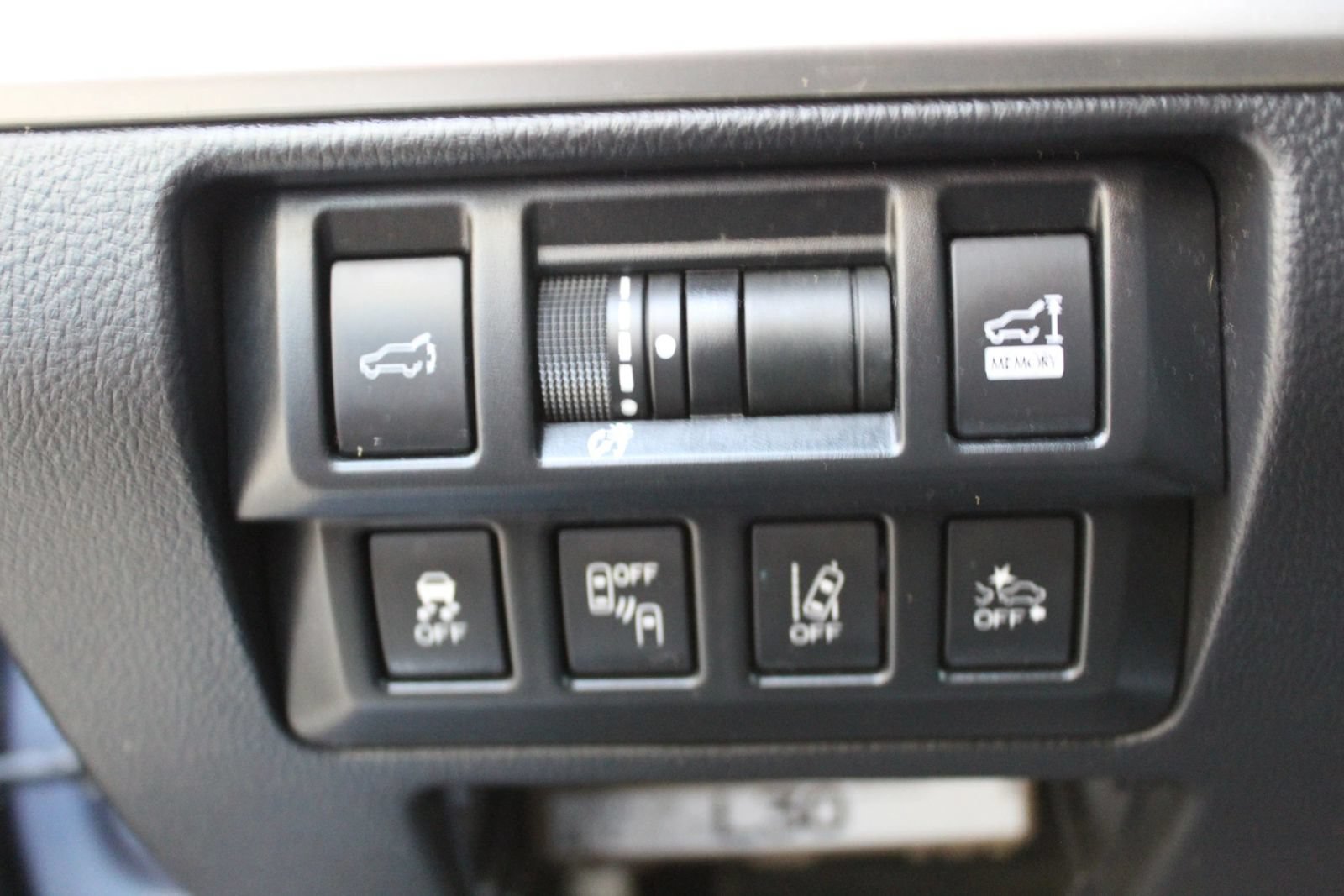 Used 2018 Subaru Outback 2.5i Limited AWD/4WD image 25