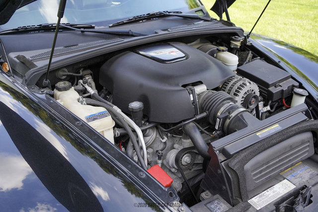 Used 2005 Chevrolet SSR w/ Preferred Equipment Group RWD image 24