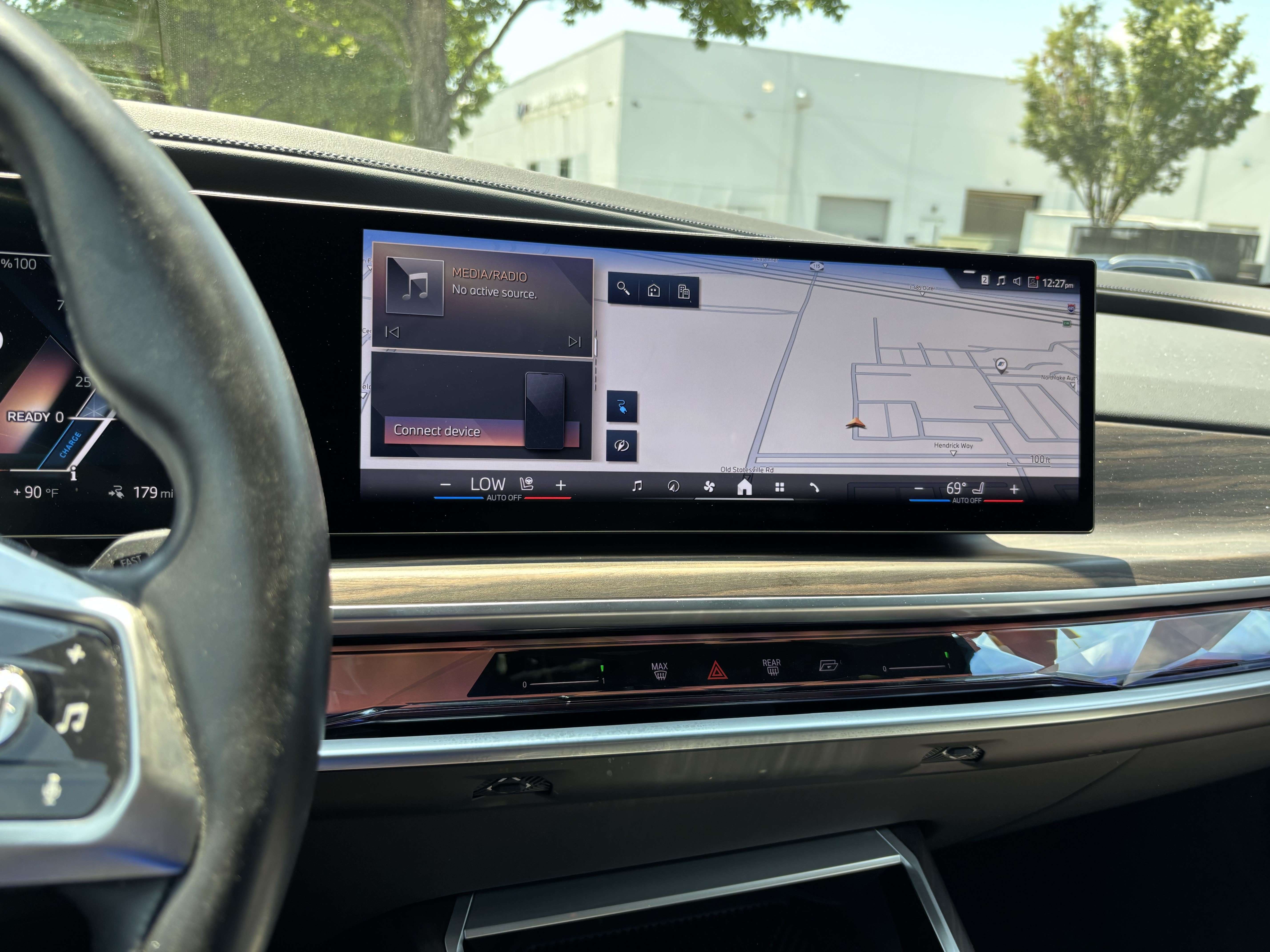 Certified 2023 BMW i7 xDrive60 AWD/4WD image 31