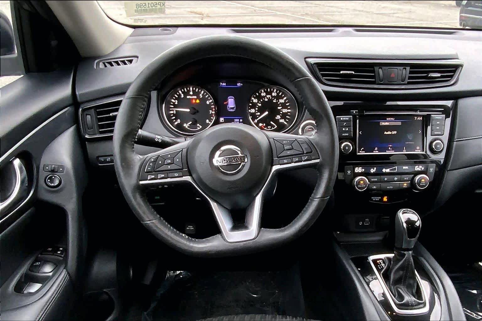 Used 2019 Nissan Rogue SV FWD image 6