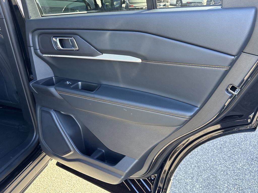 Used 2026 Ford Explorer Tremor w/ Tremor Convenience Package image 33