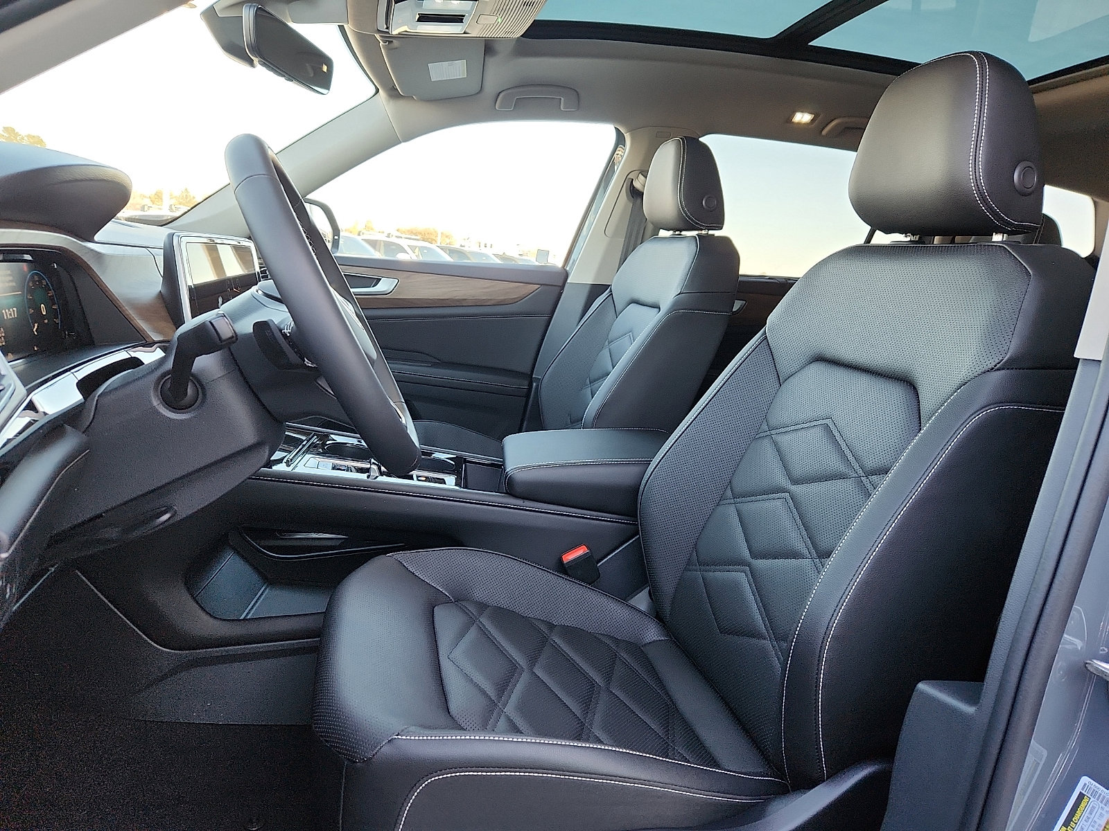 New 2026 Volkswagen Atlas SE image 13