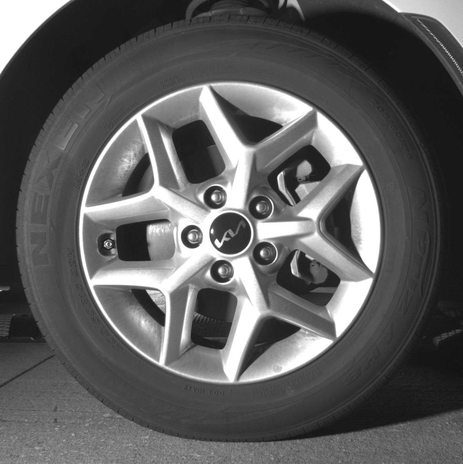 Used 2025 Kia Soul LX w/ LX Technology Package FWD image 16