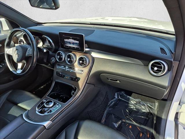 Certified 2019 Mercedes-Benz GLC 350e 4MATIC image 22